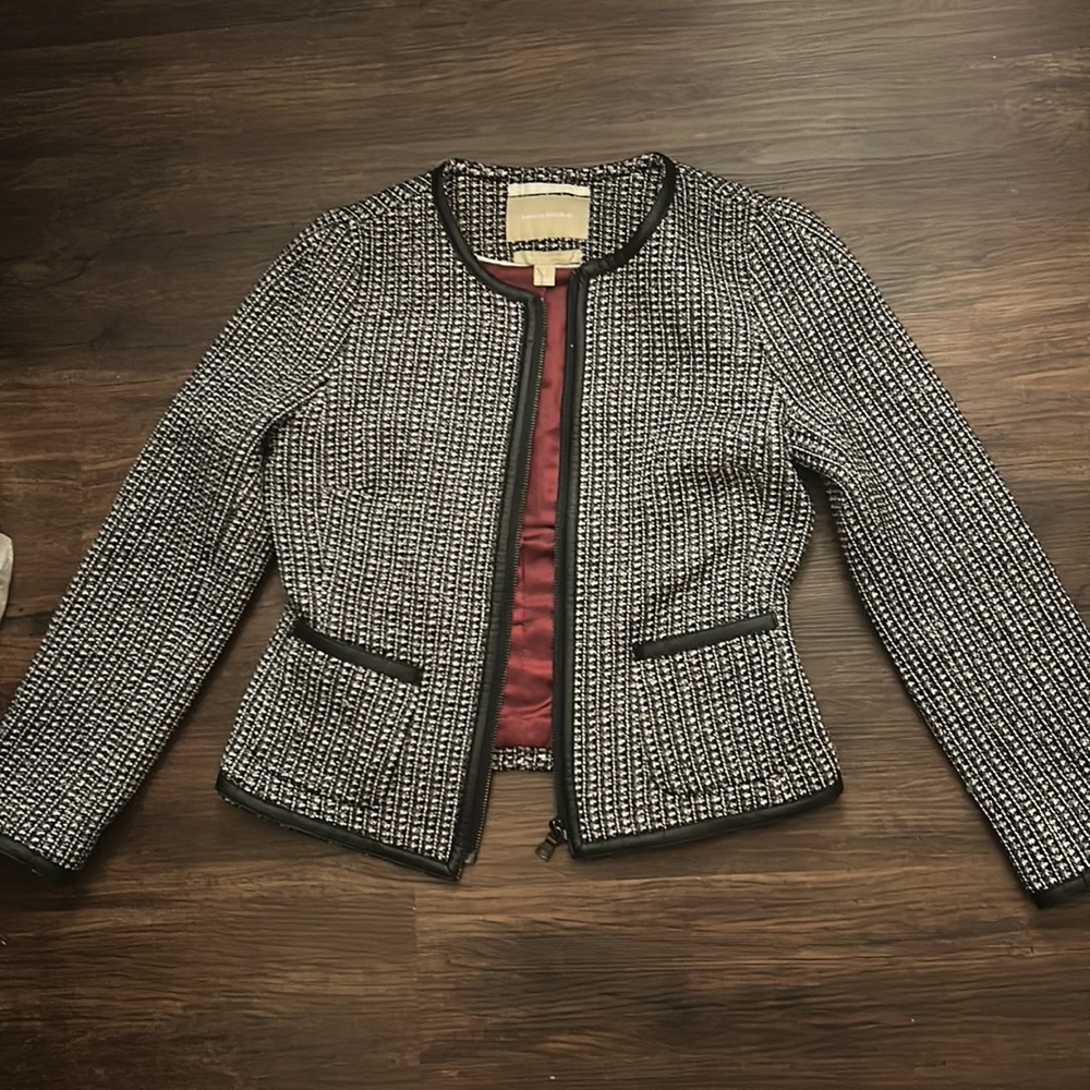 Banana Republic Women’s Tweed & Faux Leather Trim Blazer - Size 4 - Picture 5 of 5